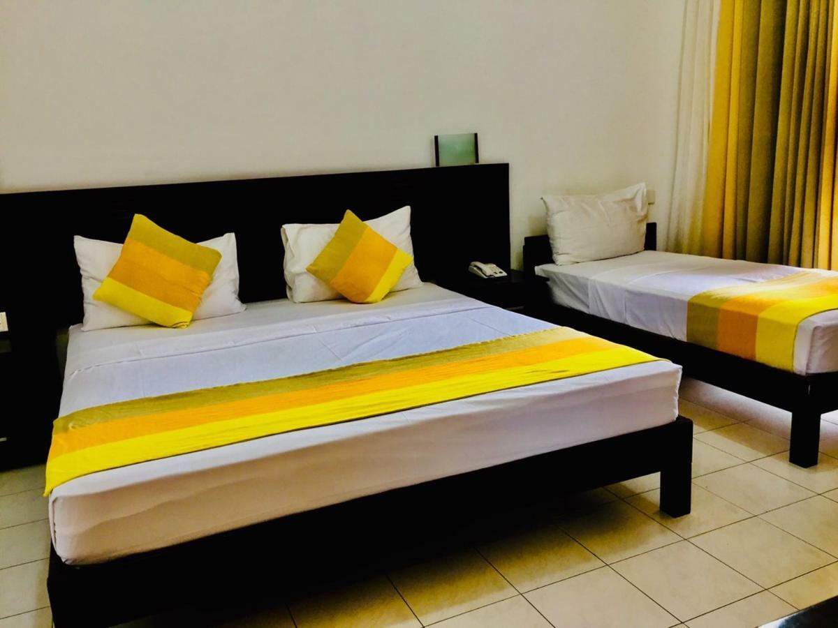 Lavendish Okrin Hotel Kataragama Exterior foto